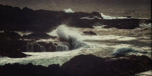 waves wash away worries.